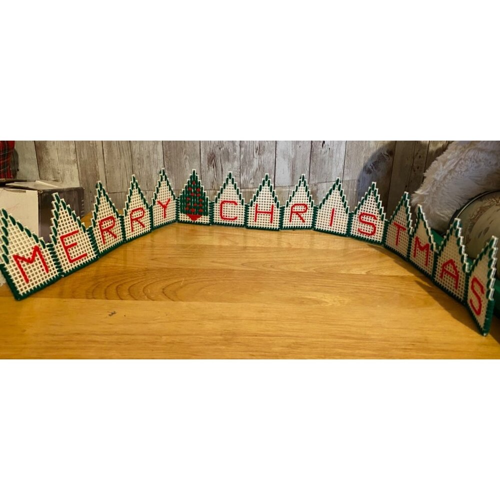 Vintage Plastic Canvas "Merry Christmas" Needlepoint Garland Banner Decor Tree
